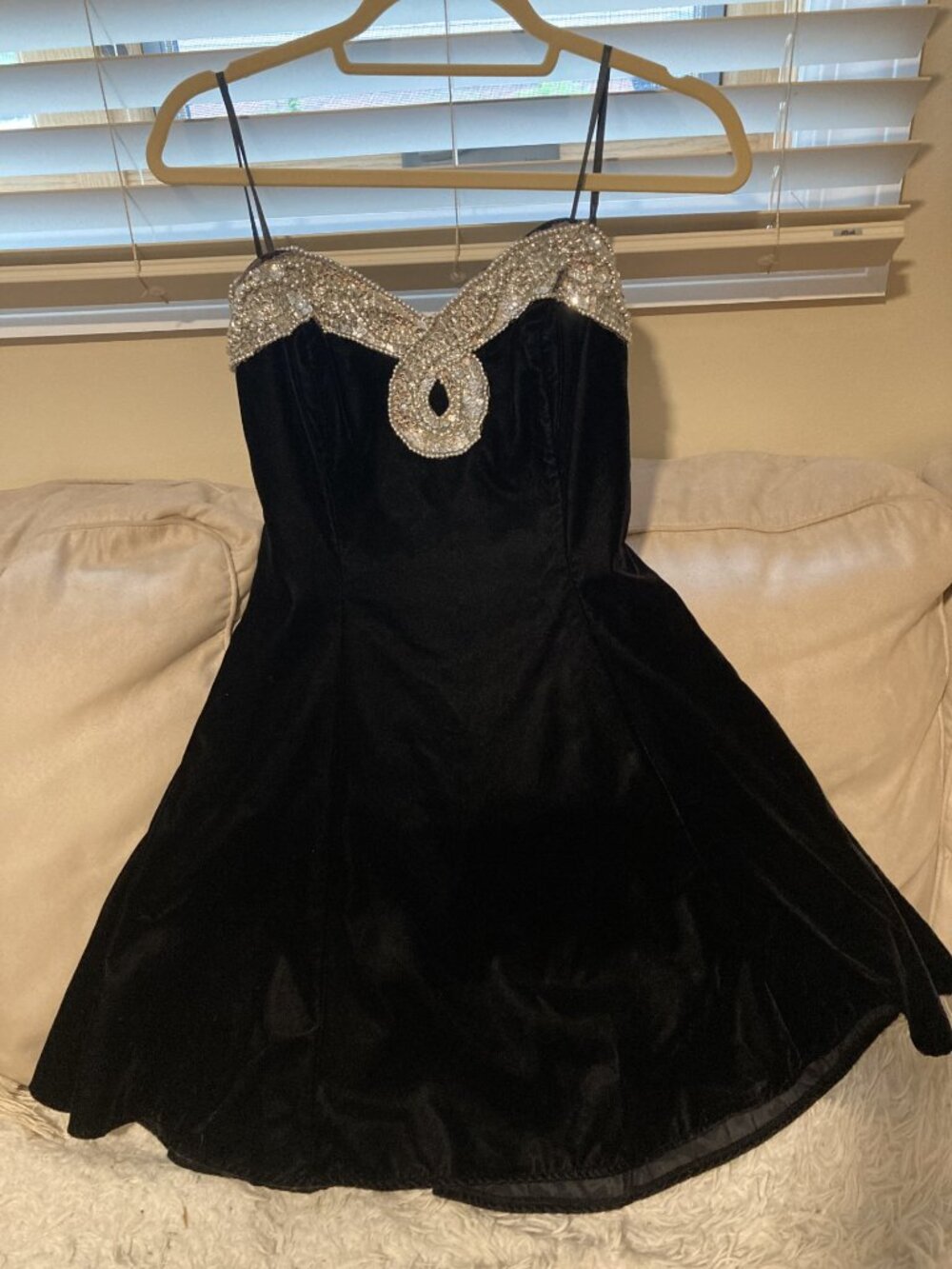L.A. Glow Vintage Black Velvet strapless party dress - size small